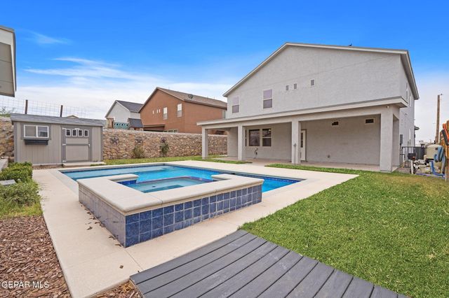 12749 IRON FALLS Drive, Horizon City, TX 79928