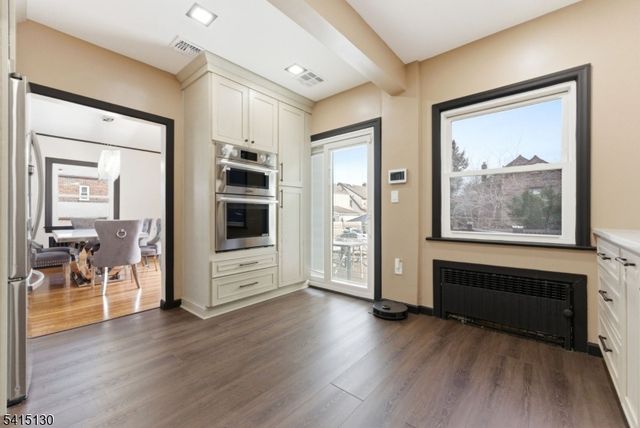 9 New Brier Ln, Clifton City, NJ 07012