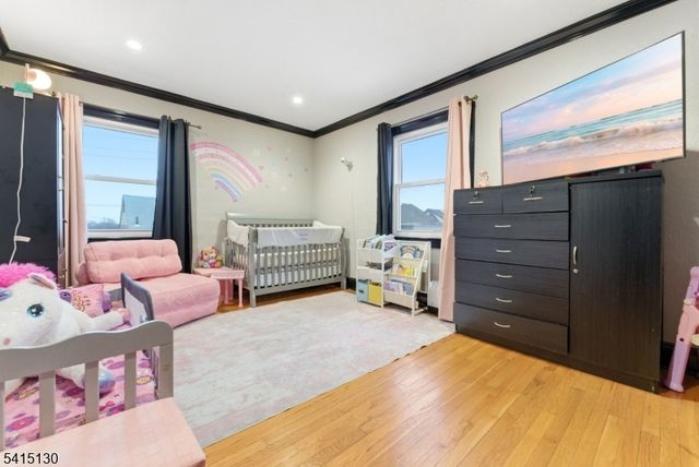 9 New Brier Ln, Clifton City, NJ 07012