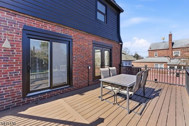 9 New Brier Ln, Clifton City, NJ 07012