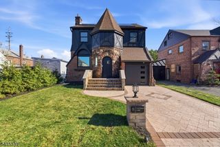 9 New Brier Ln, Clifton City, NJ 07012