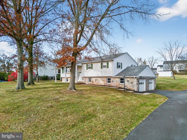 201 JACKSON RD, Gilbertsville, PA 19525