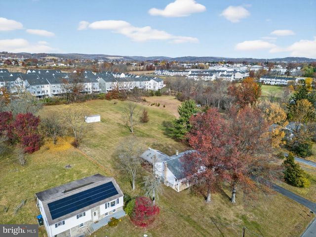 201 JACKSON RD, Gilbertsville, PA 19525