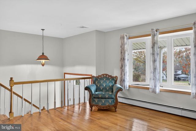 201 JACKSON RD, Gilbertsville, PA 19525