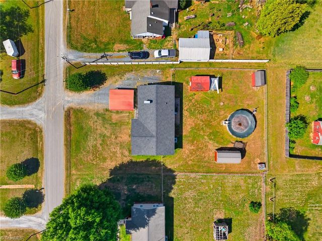 4239 Brown Loop, Randleman, NC 27317