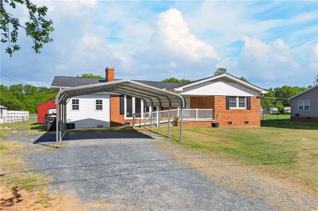4239 Brown Loop, Randleman, NC 27317