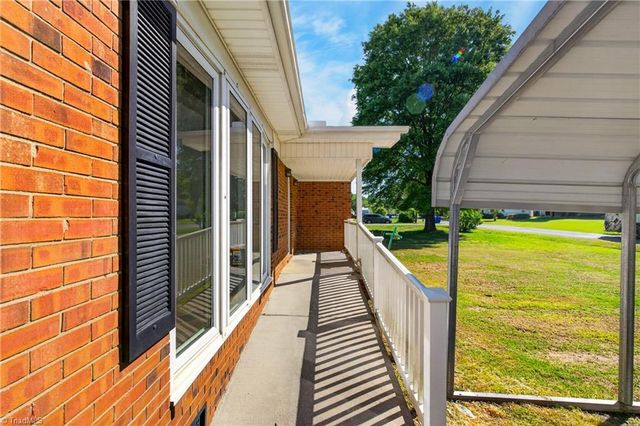 4239 Brown Loop, Randleman, NC 27317