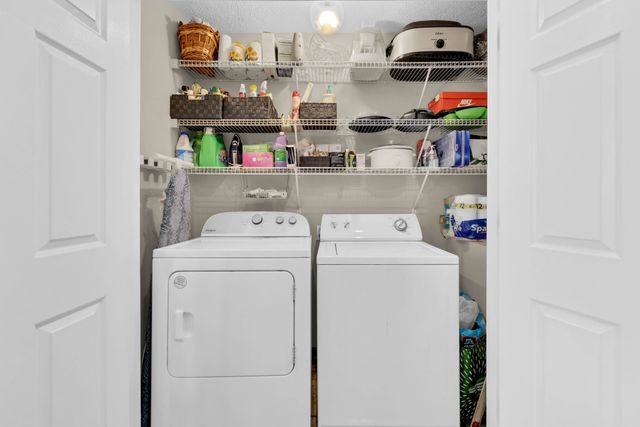 329 Pine Hill Dr, Hopkinsville, KY 42240