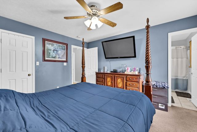 329 Pine Hill Dr, Hopkinsville, KY 42240