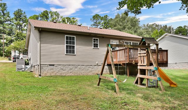 329 Pine Hill Dr, Hopkinsville, KY 42240