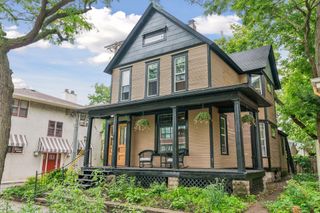 72 Saint Albans Street N, Saint Paul, MN 55104