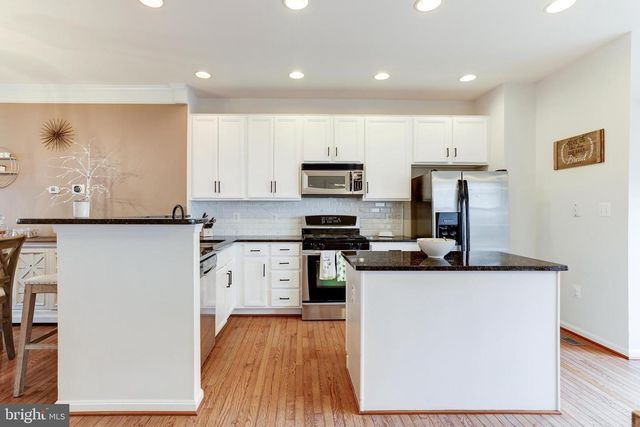 575 EDMONTON TER NE, Leesburg, VA 20176