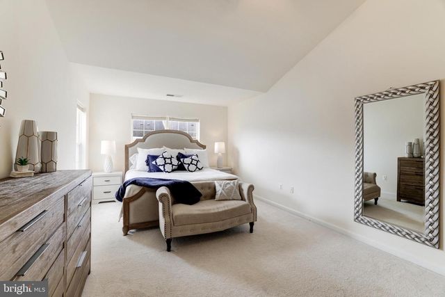 575 EDMONTON TER NE, Leesburg, VA 20176