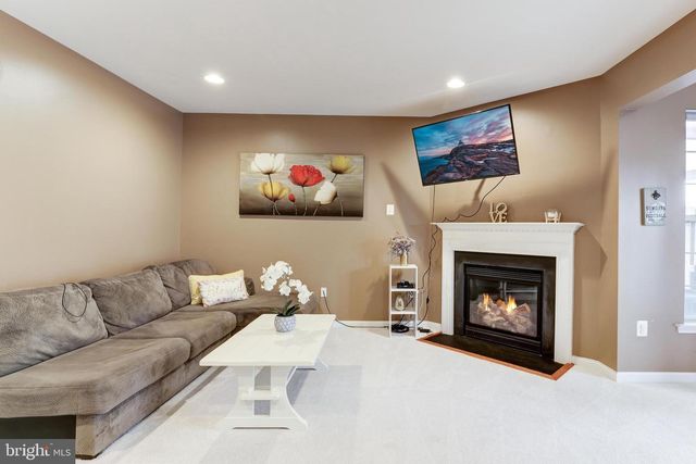 575 EDMONTON TER NE, Leesburg, VA 20176