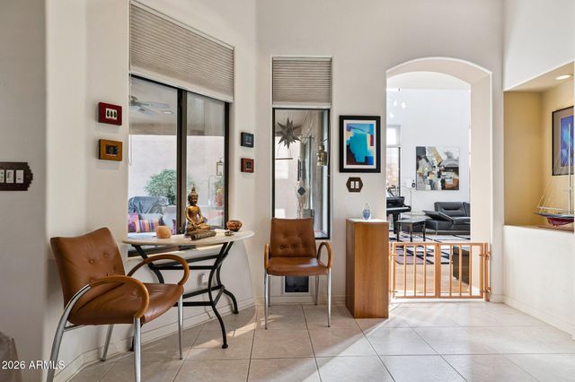 8364 E LAS ESTANCIAS Street, Scottsdale, AZ 85250