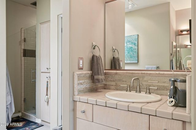 8364 E LAS ESTANCIAS Street, Scottsdale, AZ 85250