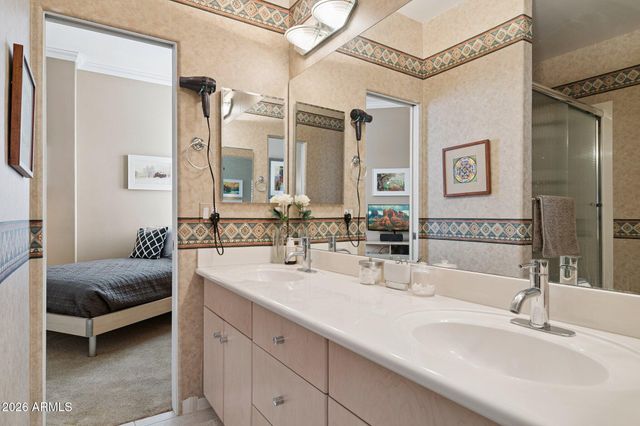 8364 E LAS ESTANCIAS Street, Scottsdale, AZ 85250