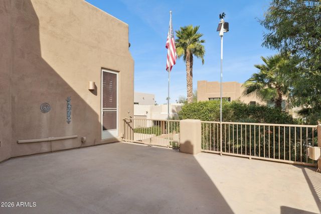 8364 E LAS ESTANCIAS Street, Scottsdale, AZ 85250