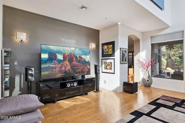 8364 E LAS ESTANCIAS Street, Scottsdale, AZ 85250