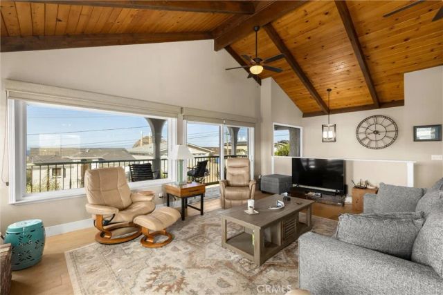 1310 Hillcrest Drive, Morro Bay, CA 93442