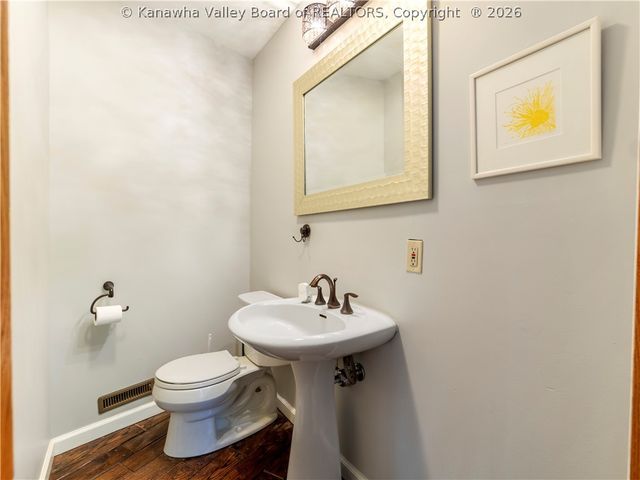 328 McKinley Avenue, Charleston, WV 25314