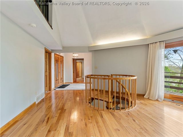 328 McKinley Avenue, Charleston, WV 25314