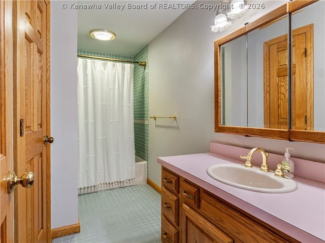 328 McKinley Avenue, Charleston, WV 25314