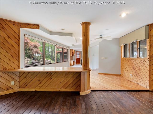 328 McKinley Avenue, Charleston, WV 25314