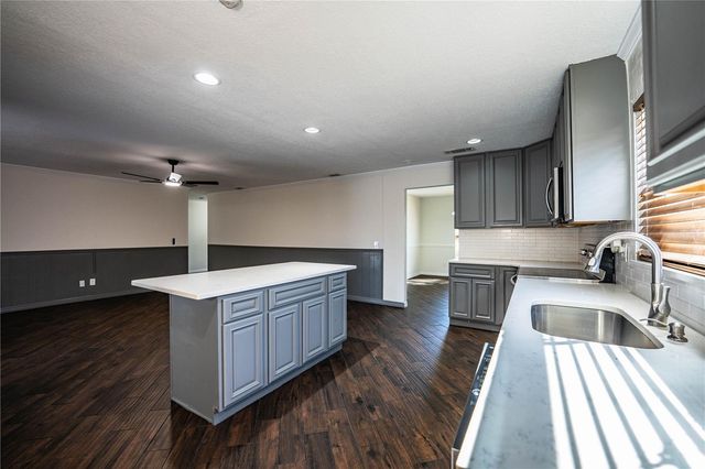 1316 FAIRFAX N, Lakeland, FL 33813