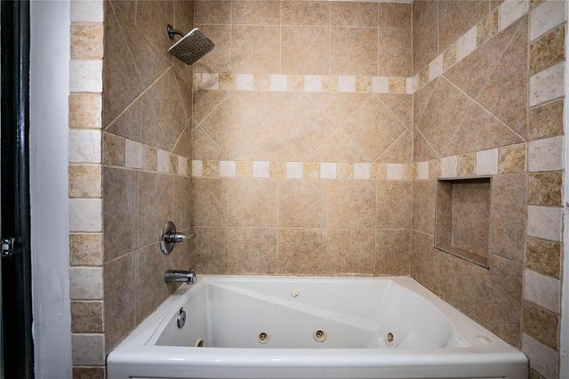 1316 FAIRFAX N, Lakeland, FL 33813