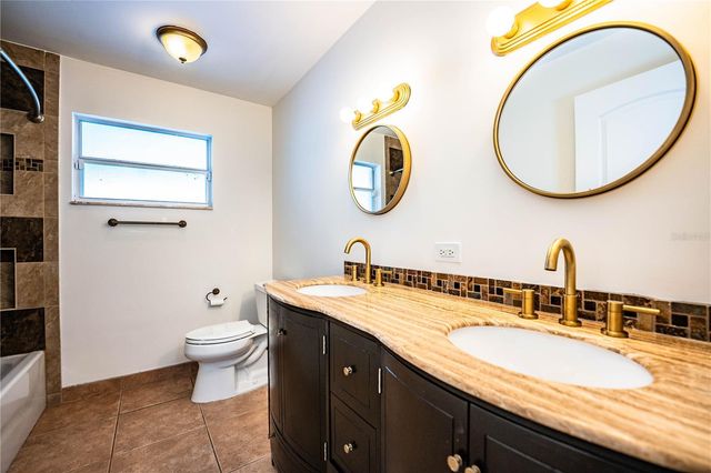 1316 FAIRFAX N, Lakeland, FL 33813