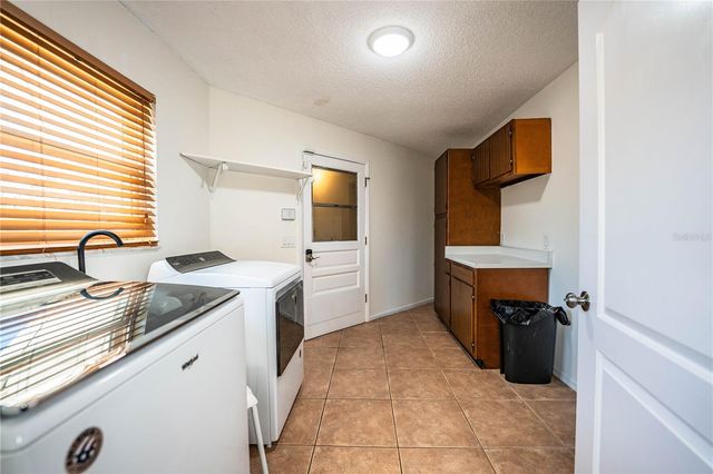 1316 FAIRFAX N, Lakeland, FL 33813