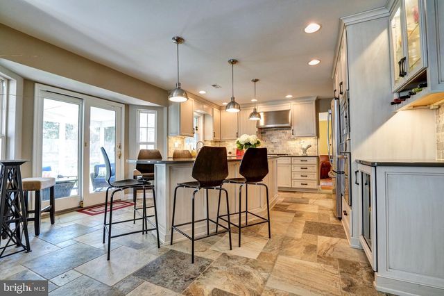 492 SHAKESPEARE DR, Collegeville, PA 19426