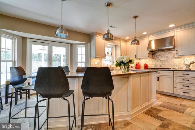 492 SHAKESPEARE DR, Collegeville, PA 19426