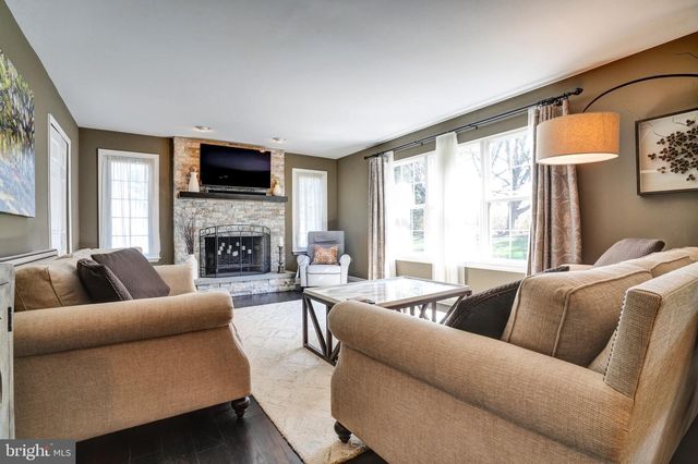 492 SHAKESPEARE DR, Collegeville, PA 19426