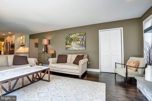 492 SHAKESPEARE DR, Collegeville, PA 19426