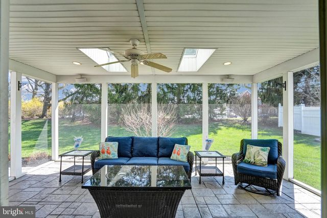 492 SHAKESPEARE DR, Collegeville, PA 19426