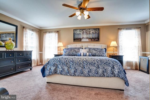 492 SHAKESPEARE DR, Collegeville, PA 19426