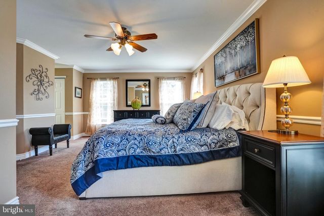492 SHAKESPEARE DR, Collegeville, PA 19426