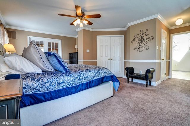 492 SHAKESPEARE DR, Collegeville, PA 19426