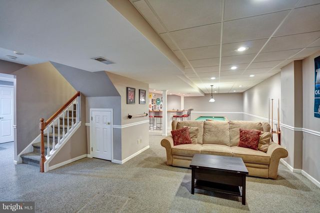 492 SHAKESPEARE DR, Collegeville, PA 19426
