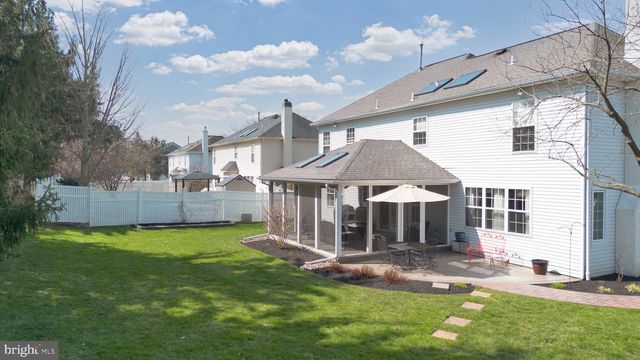 492 SHAKESPEARE DR, Collegeville, PA 19426