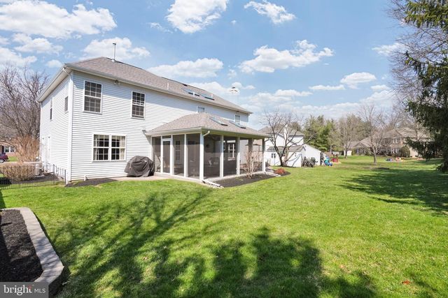 492 SHAKESPEARE DR, Collegeville, PA 19426