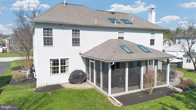 492 SHAKESPEARE DR, Collegeville, PA 19426