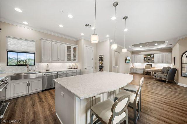 9672 Montelanico LOOP 203, Naples, FL 34119