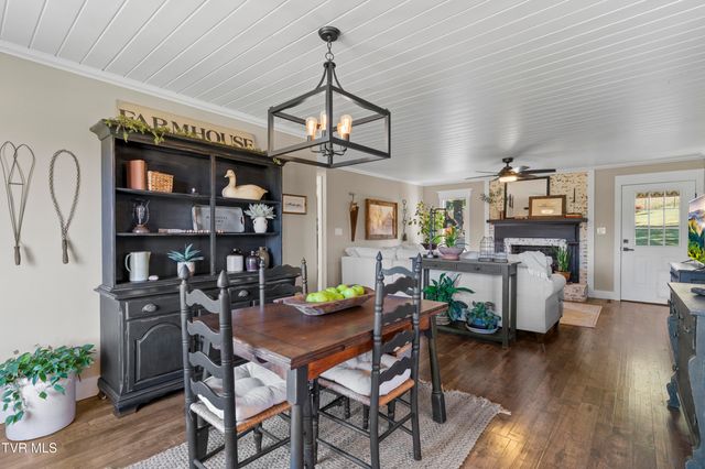 9915 Warrensburg Road, Mosheim, TN 37818