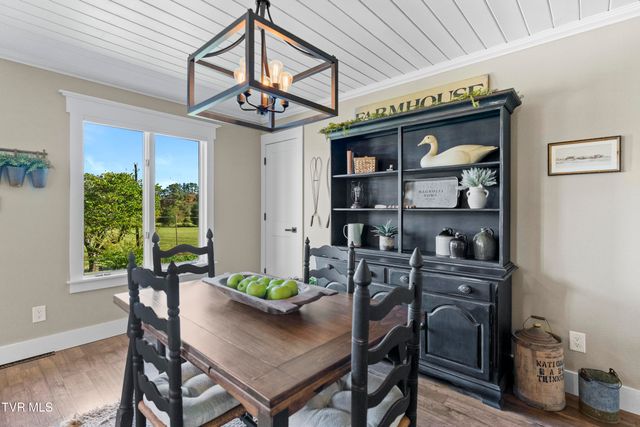 9915 Warrensburg Road, Mosheim, TN 37818