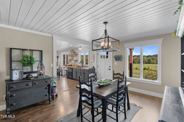 9915 Warrensburg Road, Mosheim, TN 37818