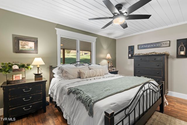 9915 Warrensburg Road, Mosheim, TN 37818