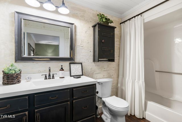 9915 Warrensburg Road, Mosheim, TN 37818